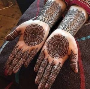 concentric mehendi design